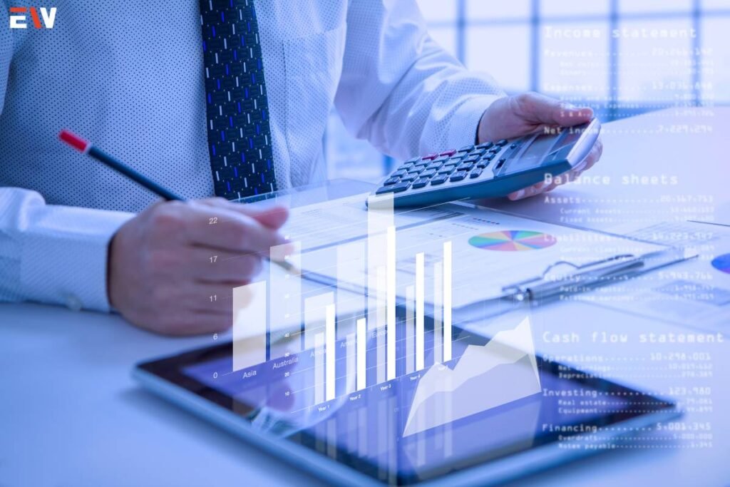 How to Negotiate with Factoring Companies for a Little Cash Flow?