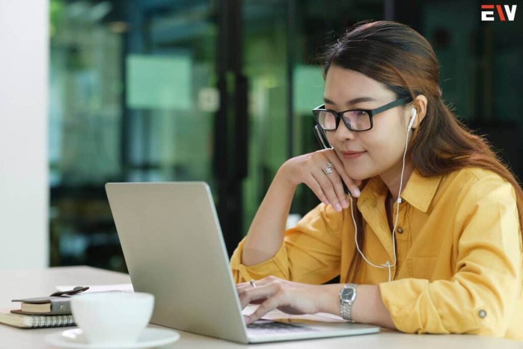 Seizing the Wave: Exploring Opportunities for Entrepreneurs in the Shift to Online Education