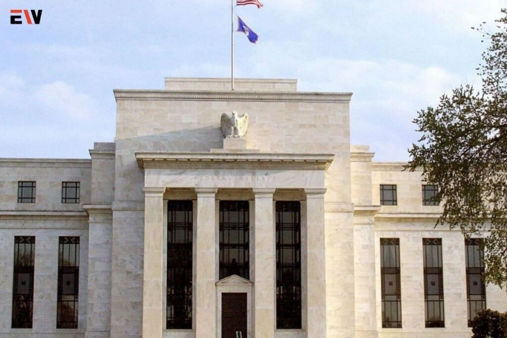 Federal Reserve Evaluates Economic Indicators Amid Mixed Signals