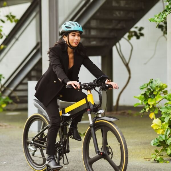 Exploring the World of Electric Bicycles: Eco-Friendly Commuting and Adventure