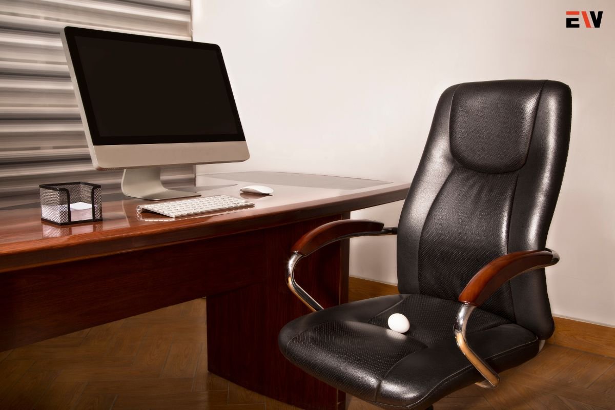Choosing the Perfect Desk and Office Chairs | Enterprise Wired