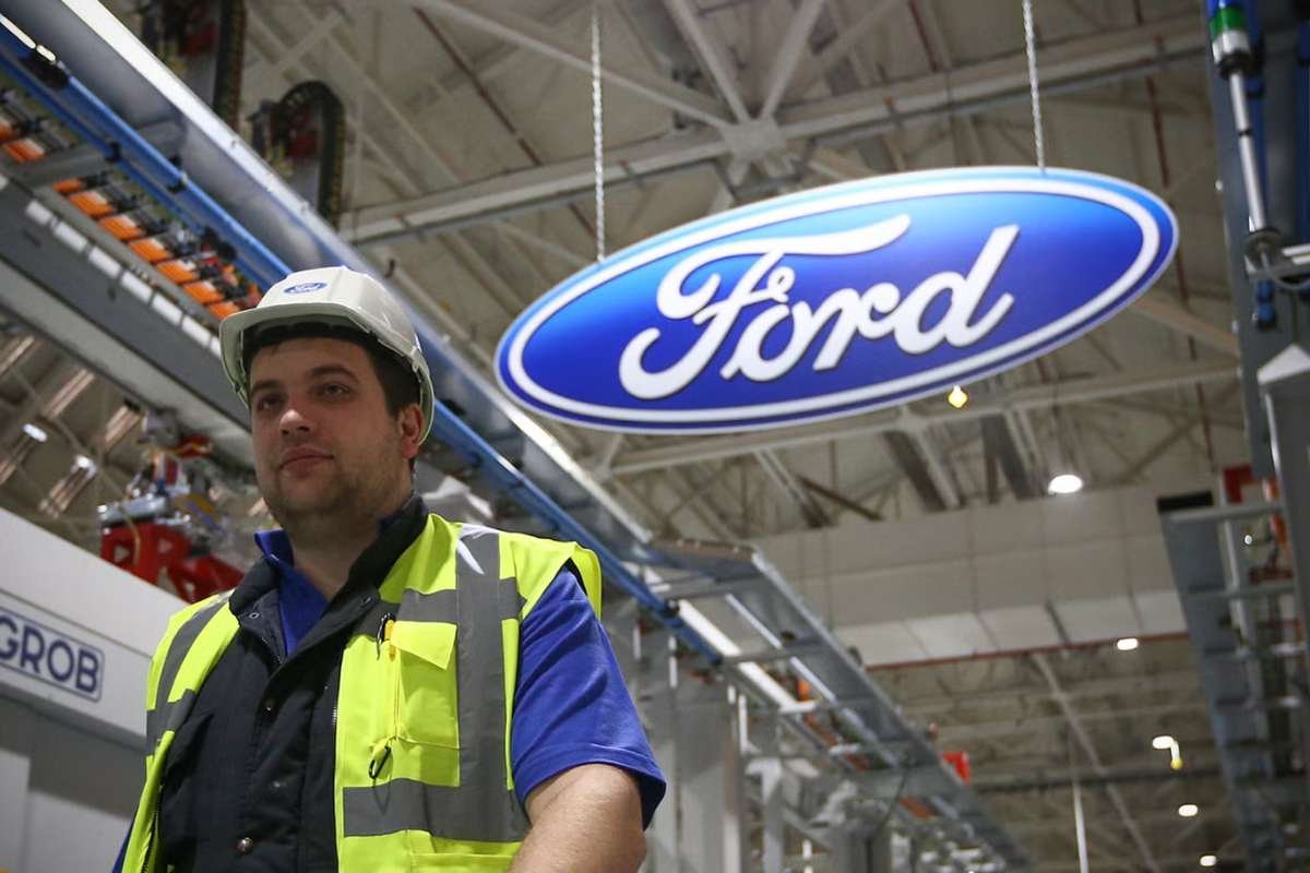 Ford to Cut 800 Jobs in the UK Amidst Weak EV Demand