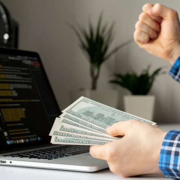 How to Earn Money Online by Investing