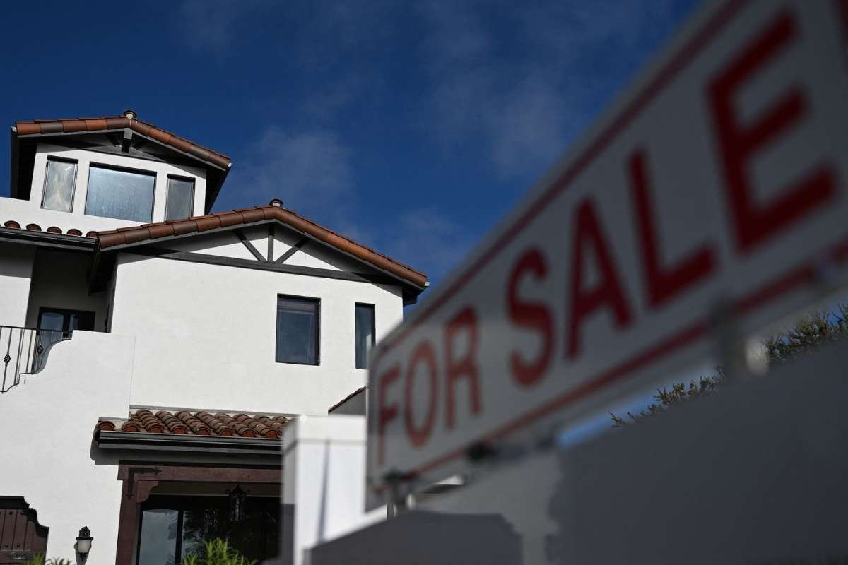 Mortgage Rates Surge to 6.91%, Marking a New High Since July