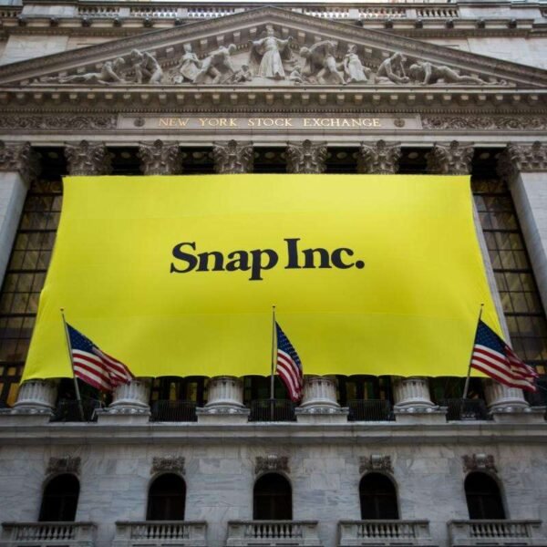 Snap Surpasses Profit Expectations Amid Advertising Strength