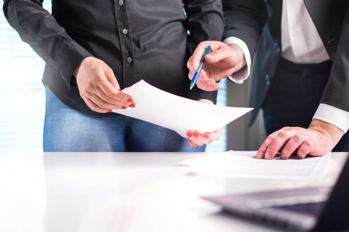 Shocking Business Agreement Mistakes Pros Still Make | Enterprise Wired