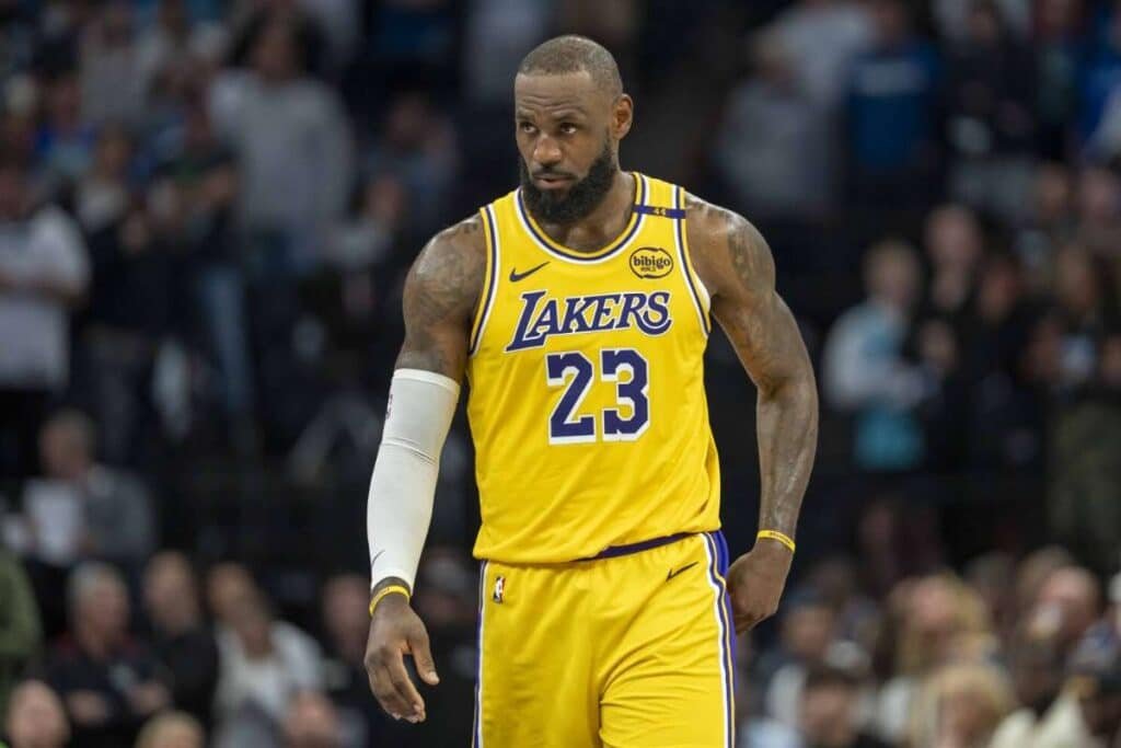 Top 10 Best Basketball Players of All Time Ranked Today | Enterprise Wired