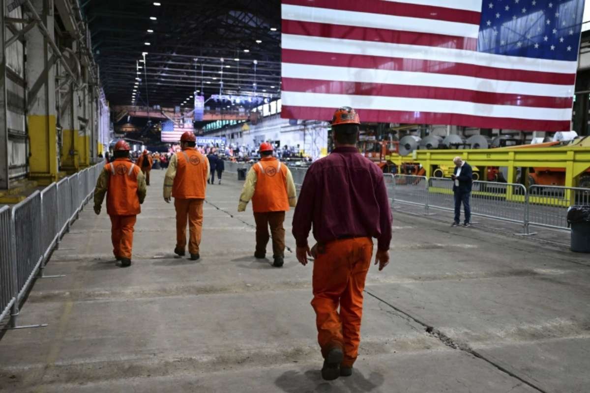 U.S. Economy Braces for Uncertain Summer Amid Tariff Tensions | Enterprise Wired