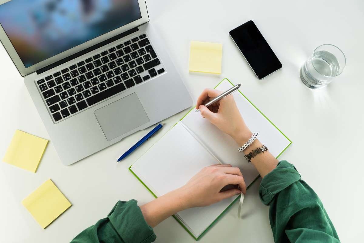 40 Home-Based Business Ideas That You Can Start From Your Doorstep | Enterprise Wired