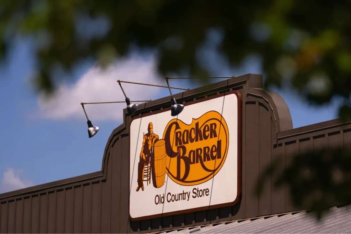 Cracker Barrel Stock Falls After New Logo Reveal | Enterprise Wired