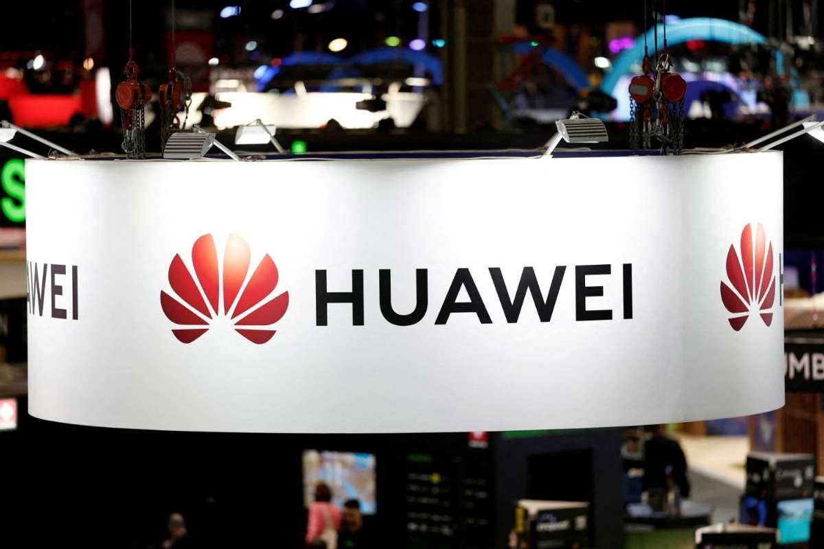 Huawei Announces Bold Atlas 950 to Lead Global AI Race | Enterprise Wired