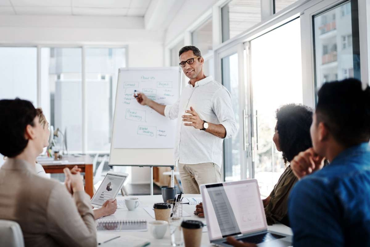 Leadership Vs. Management: Why Most Leaders Fail As Managers? | Enterprise Wired