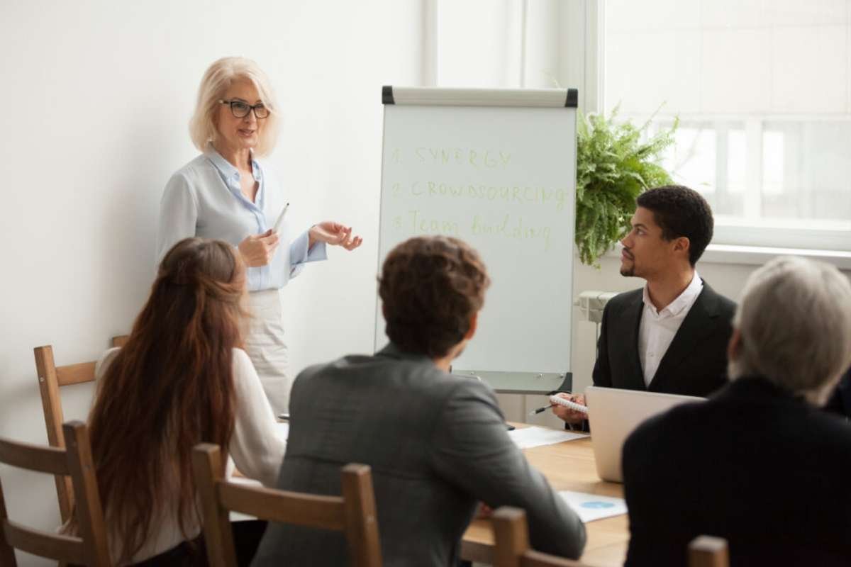 How Does Coaching Leadership Create Leaders? 5-Step Guide to Productive Team | Enterprise Wired