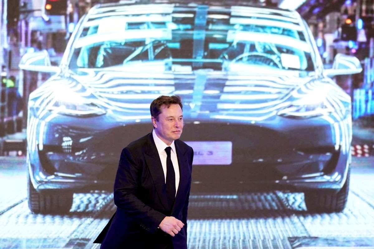 Tesla Pension Funds Slam Bold $1T Pay Package Proposal | Enterprise Wired