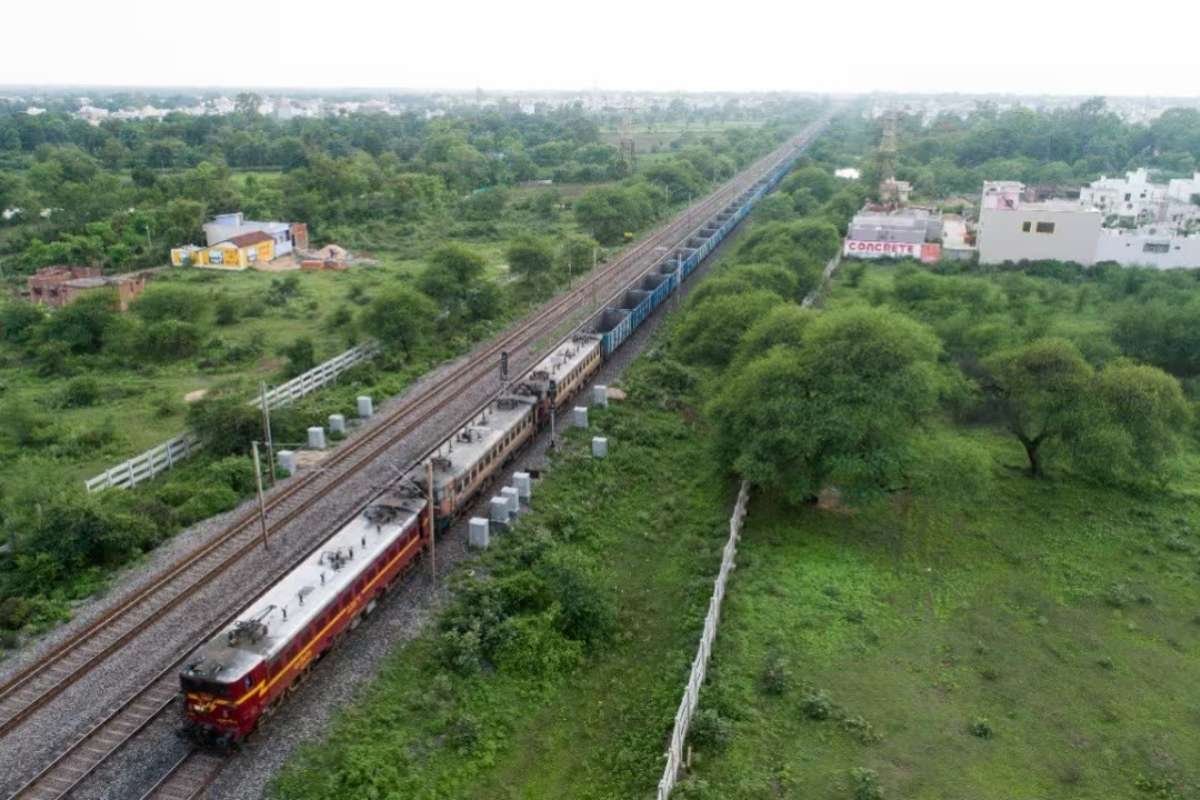 Longest Train in the World: Surprising Names and Records Revealed | Enterprise Wired