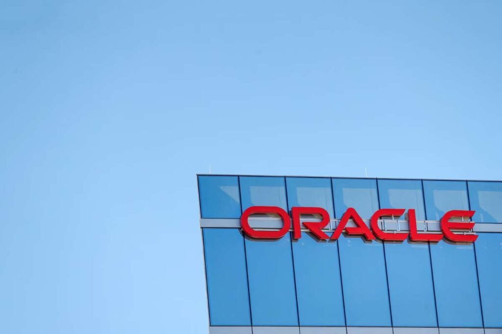 Oracle Shares Fall After Revenue Miss Despite Rising AI Demand