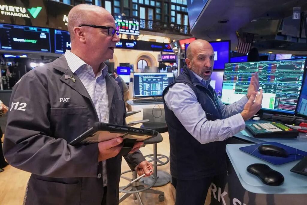 US Layoffs Surge Past 1.1 Million in 2025 as Employers Tighten Operations