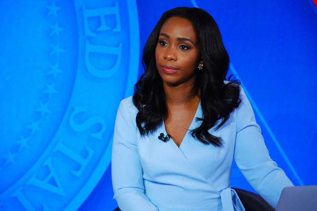 Breaking News Never Looked Better: Meet the Hottest Female News Anchors | Enterprise Wired