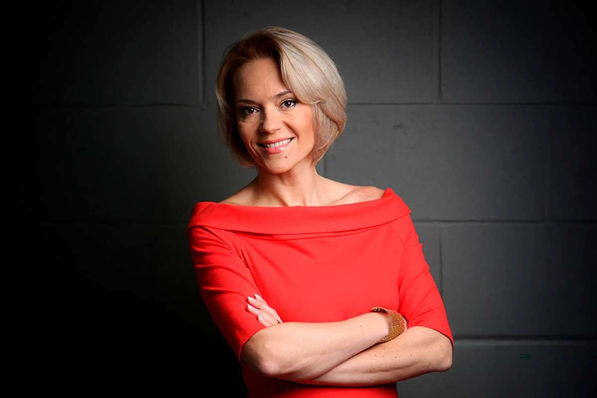 Breaking News Never Looked Better: Meet the Hottest Female News Anchors | Enterprise Wired