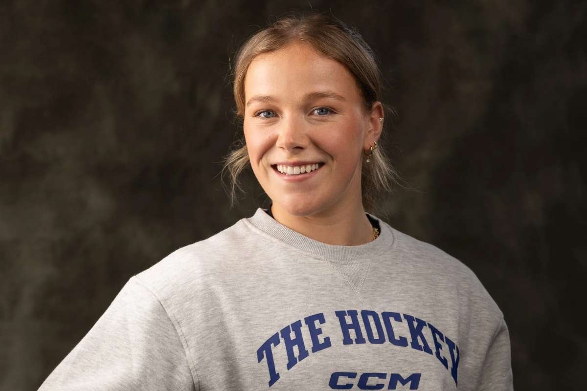 25 Beautiful Female Hockey Players Who Are Dominating the Ice Worldwide | Enterprise Wired