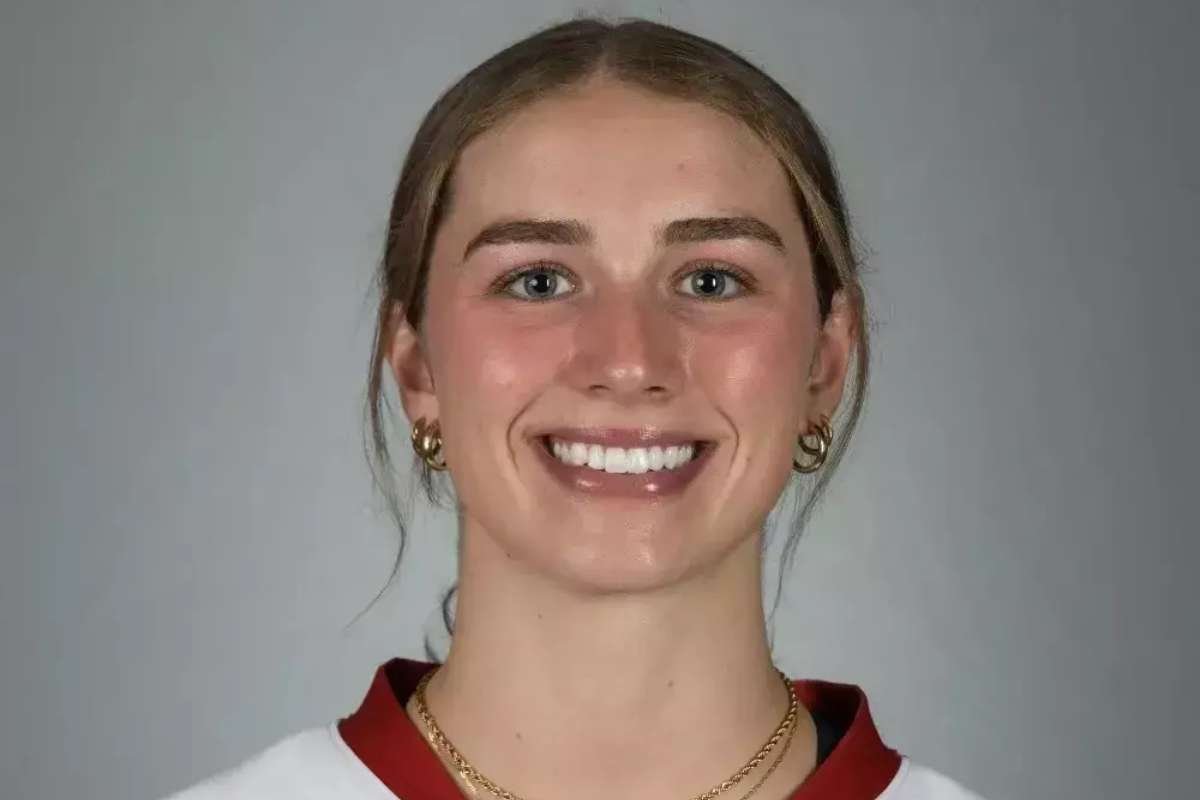 25 Beautiful Female Hockey Players Who Are Dominating the Ice Worldwide | Enterprise Wired